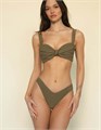 Бикини-баски MONTCE lulu с зигзагообразной строчкой в цвете хаки, низкой талией и бразильским кроем 11171284