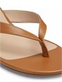 Сандалии Rio Sleek 35 мм из мягкой кожи на каблуке kitten от Stuart Weitzman, сделанные в Испании 10043255