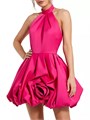 Атласное мини-платье Ieena с открытой спиной и игривым оборками, Mac Duggal 10041092