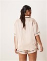 Комплект атласной пижамы ASOS Curve с рубашкой и шортами в светло-розовом цвете 11169377