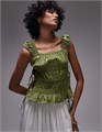 Короткий топ милитари-зеленого цвета Topshop с квадратным вырезом, рюшами и боковыми завязками 11232795