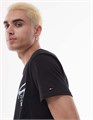 Черная футболка Tommy Jeans с логотипом на спине и короткими рукавами, свободный крой 11171383