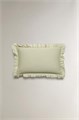 Zara Home Наволочка из хлопка с текстурированной тканью и рюшами по краям 11168928