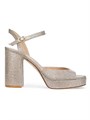 Сандалии Dayna II от Stuart Weitzman с открытым носком, на каблуке 100 мм и пряжке 11023082