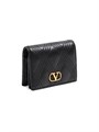 Valentino Garavani Кошелек Quiltie 67 из нубуковой кожи с пятью слотами для карт и отделением для монет 11012513