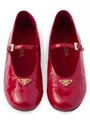 Балетки из лакированной кожи Prada с округлым носком и резиновой подошвой 11025827