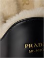 Мюли Prada из гладкой кожи и овечьего меха с резиновой подошвой высотой 5 мм 11016235