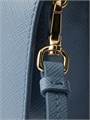 Prada Миниатюрная сумка из сафьяновой кожи с магнитной застёжкой и регулируемым плечевым ремешком 11014385