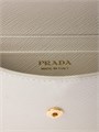Prada Лаконичный сафьяновый кожаный кошелёк с ремешком и двумя карманами для карт 11019736