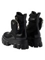 Кожаные ботинки Monolith с уникальной подошвой и съемным карманом из Re-Nylon от Prada 11026015