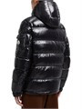 Мужская блестящая нейлоновая куртка-пуховик Moncler Maya с съёмным капюшоном и утеплителем из гусиного пуха 11020621