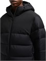 Утепленная куртка Veumont от Moncler, из переработанных материалов, с капюшоном и карманами на молнии 11030057